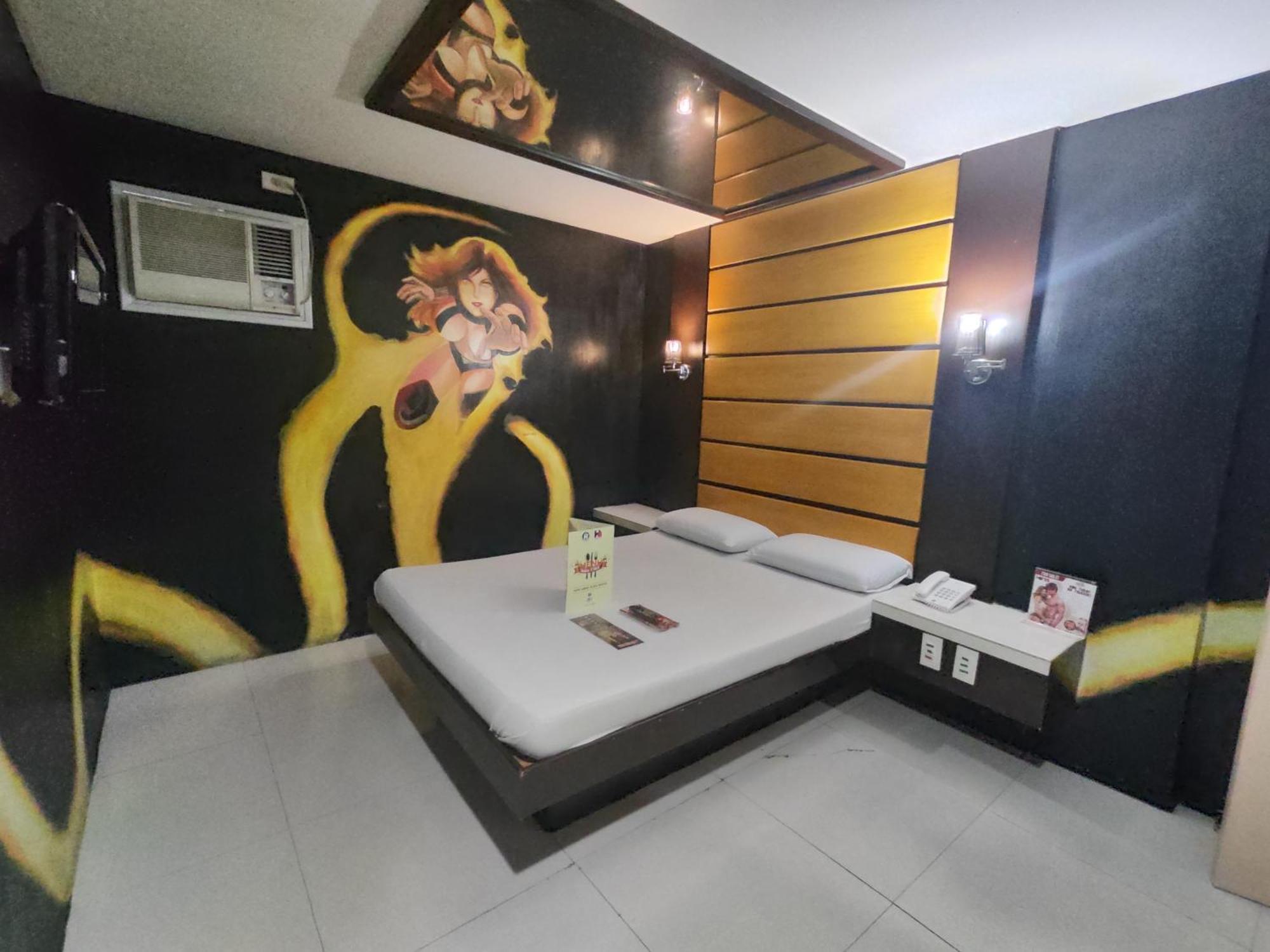 Harts Hotel-Quezon City Dış mekan fotoğraf