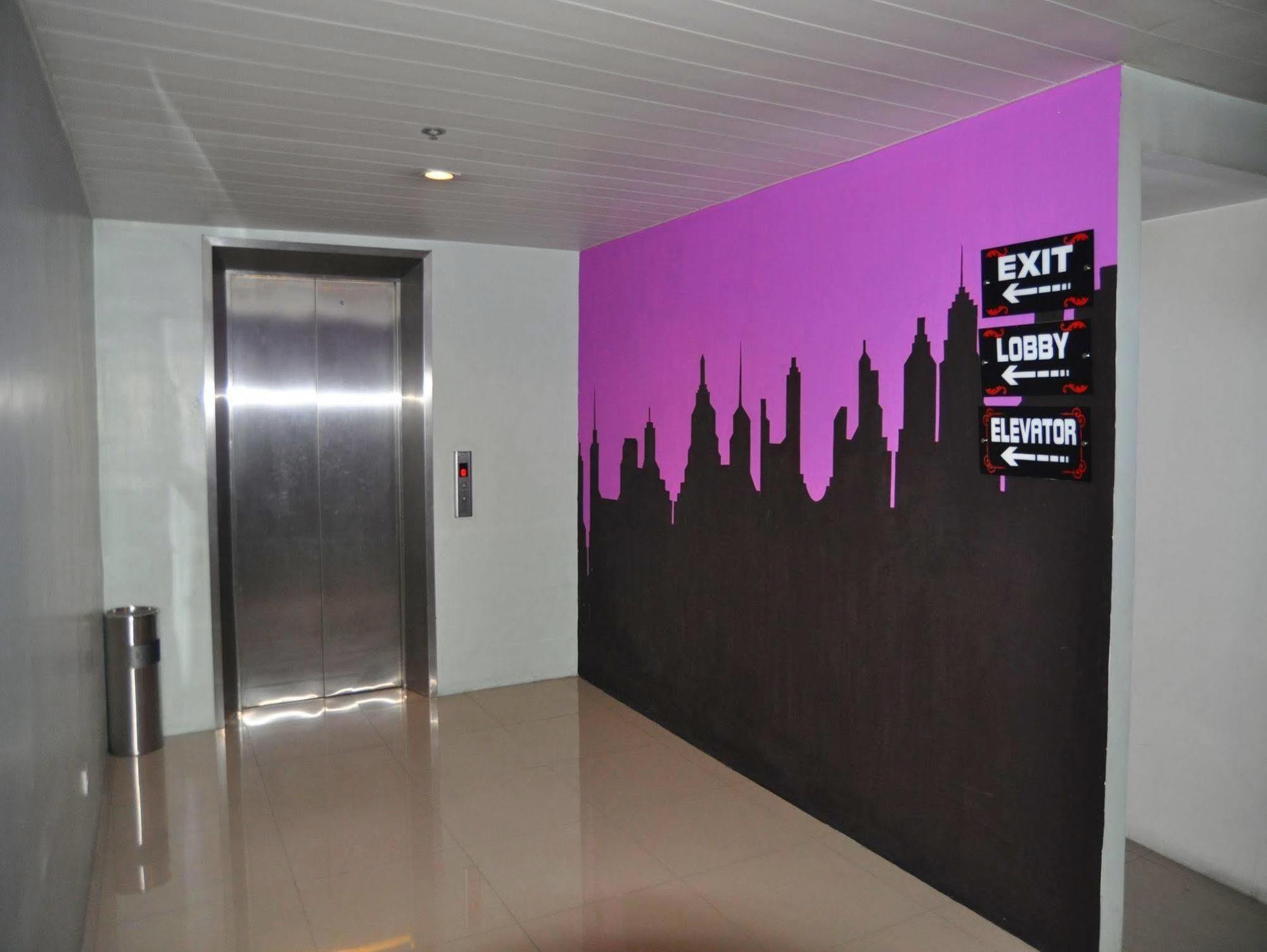 Harts Hotel-Quezon City Dış mekan fotoğraf